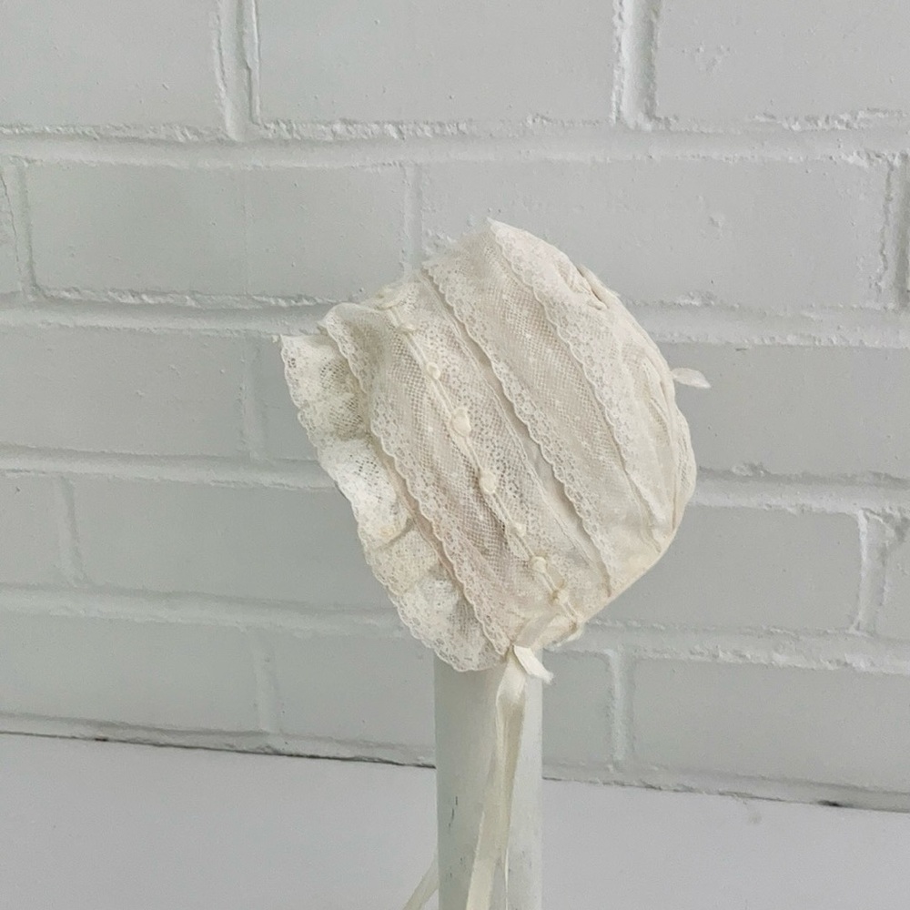 Infant Baby Girl Cream Classic Vintage Lace Christening Baptism Church Bonnet